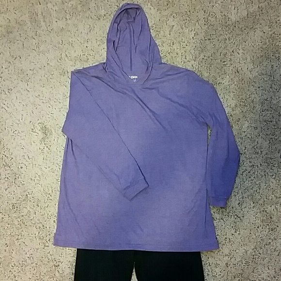 gildan lightweight hoodie